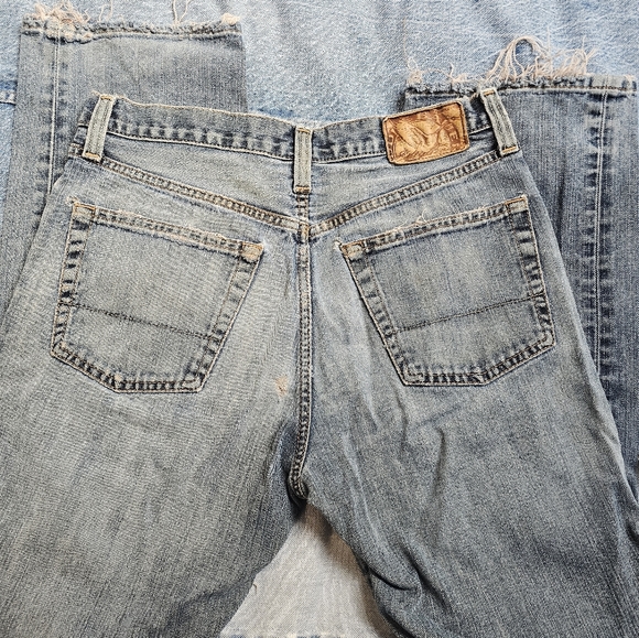 Distressed Men's Jeans - Picture 6 of 14